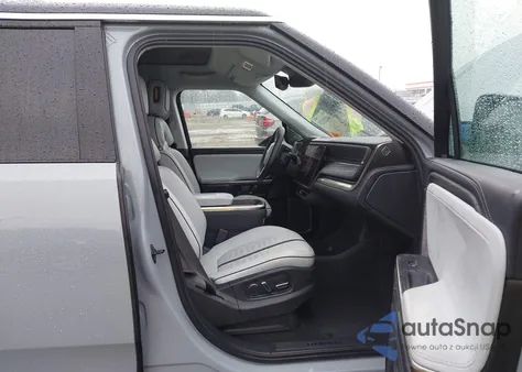 2025 Rivian R1S Adventure Dual Motor Large Pack/Adventure Dual Motor Max Pack from USA, damaged, VIN 7PDSGBBA3SN048211